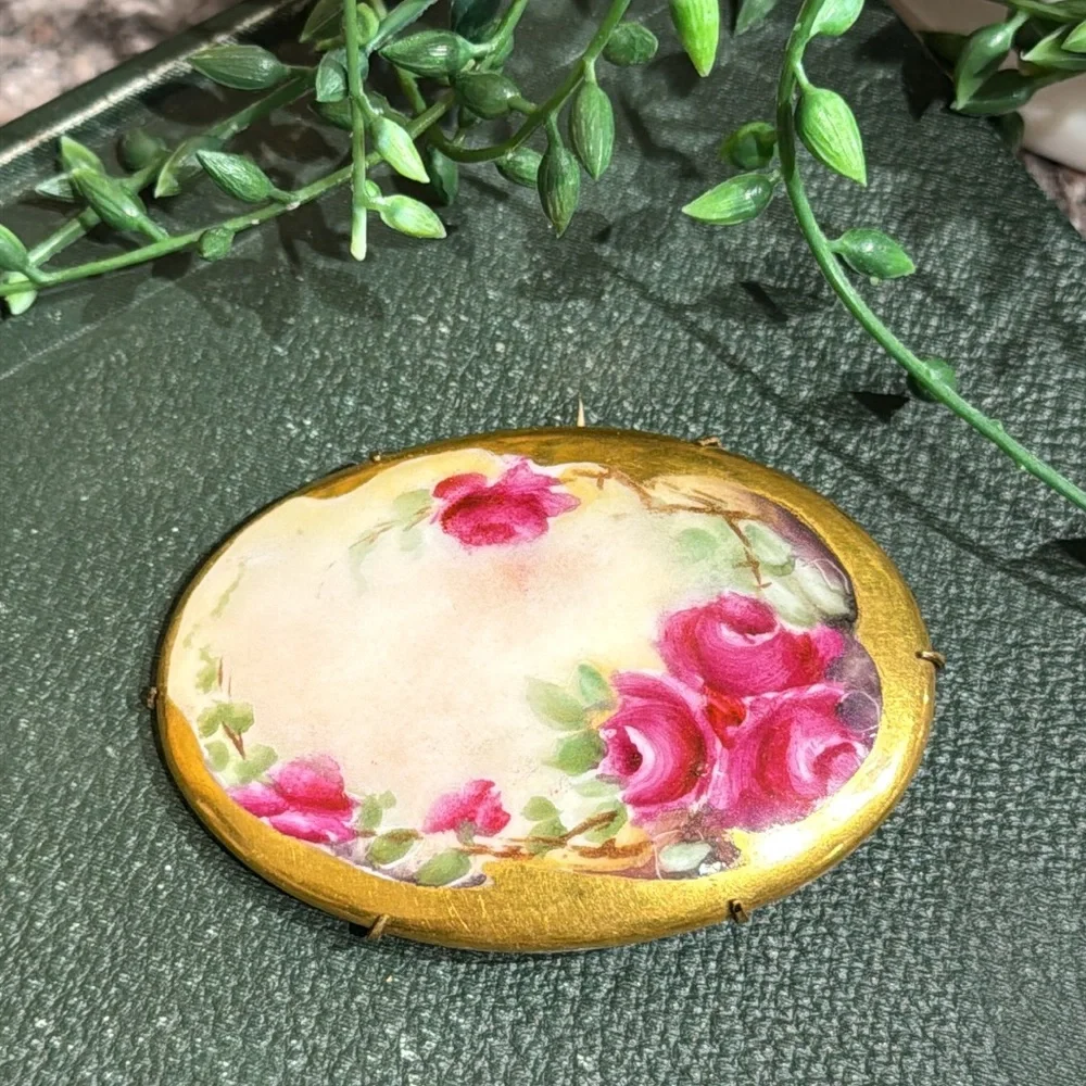 Vintage Floral Brooch with Gold Trim